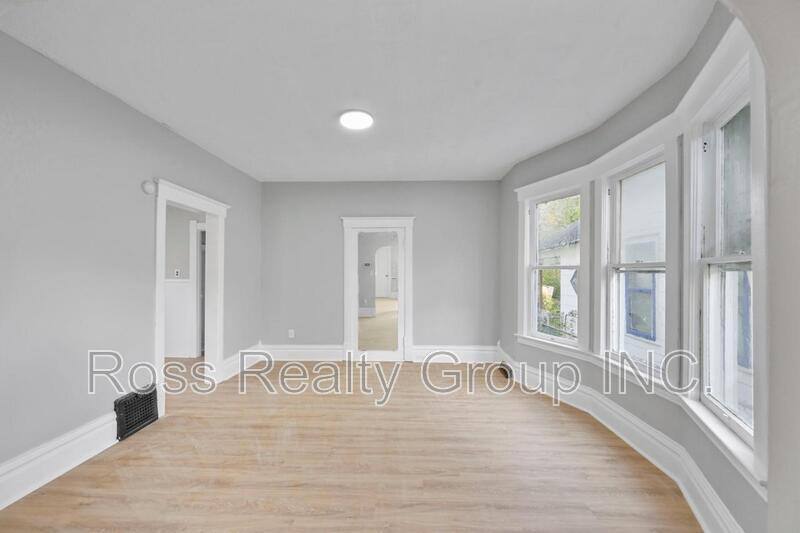 924 Pinewood Ave, Toledo, OH 43607 - House for Rent - Image 9