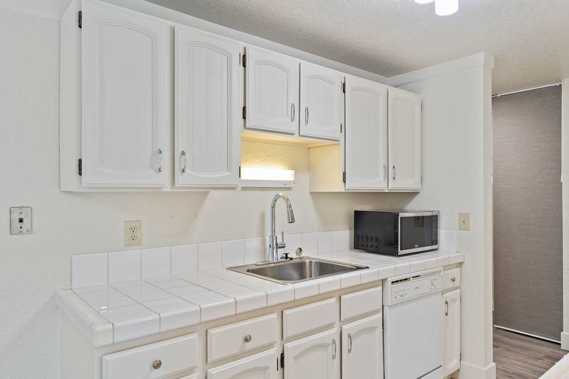 7501 Greenwood Ave N #204, Seattle, WA 98103 - Condo for Rent - Image 8