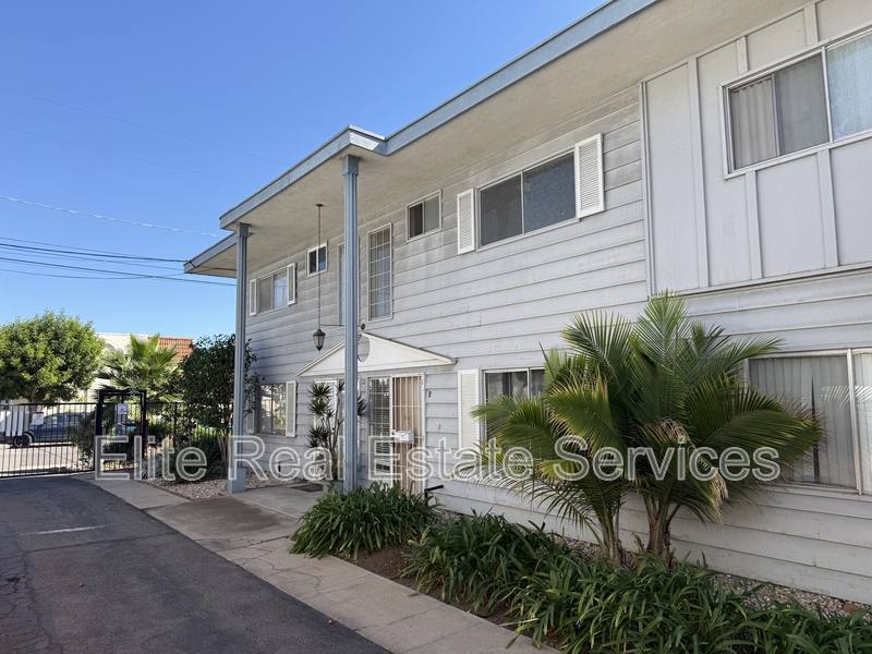 162 Glover Ave #B-1, Chula Vista, CA 91910 - Townhouse for Rent - Image 1