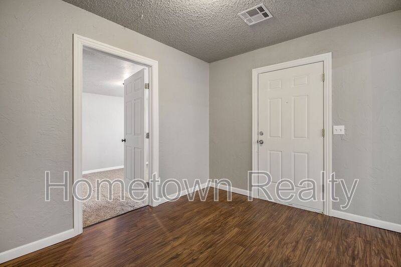 208 W 5th St, Edmond, OK 73003 - House for Rent - Image 3