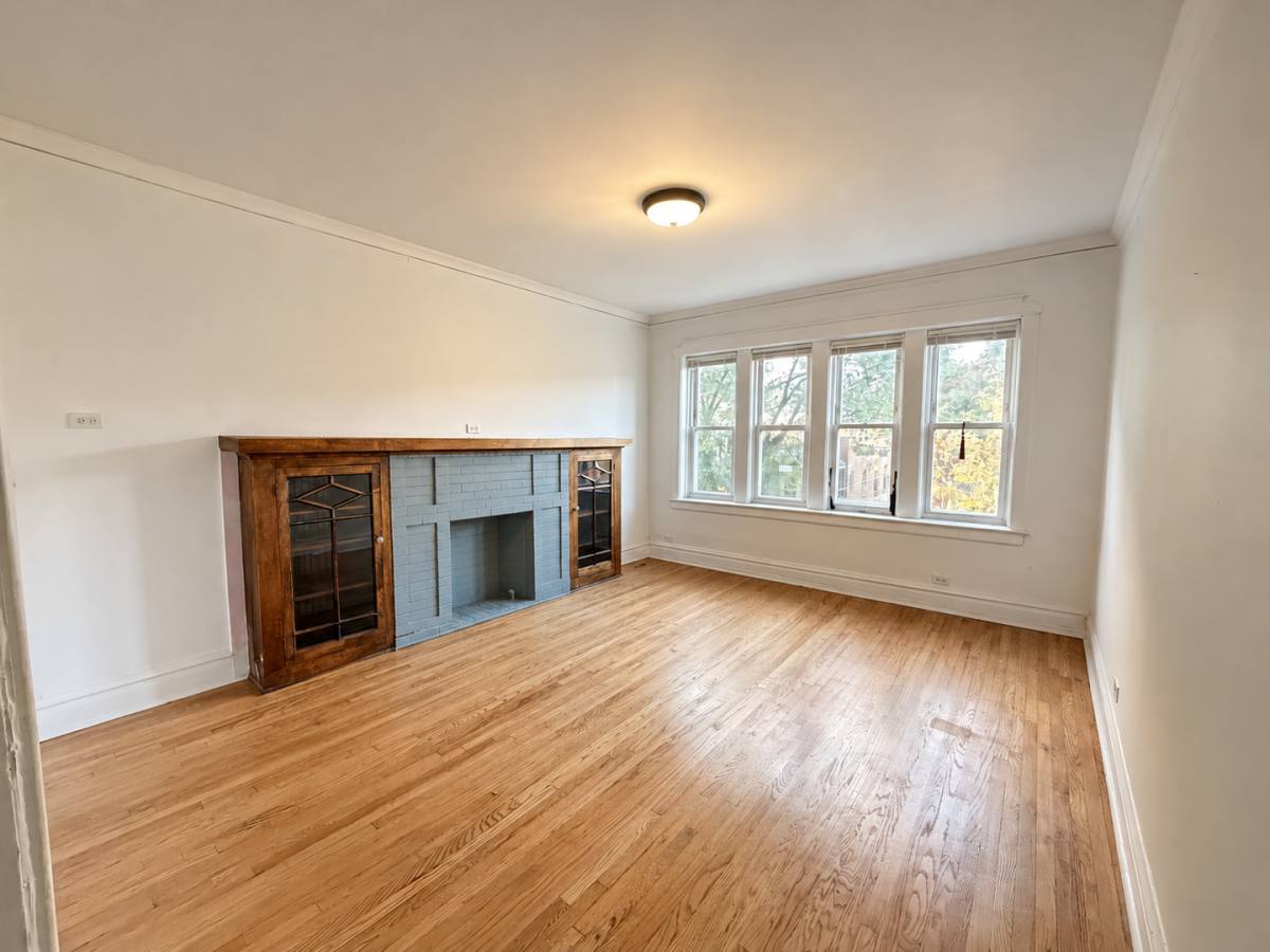 Apartment for rent at The Wilson Manor, 3021-23 W Wilson Ave, Chicago, IL 60625