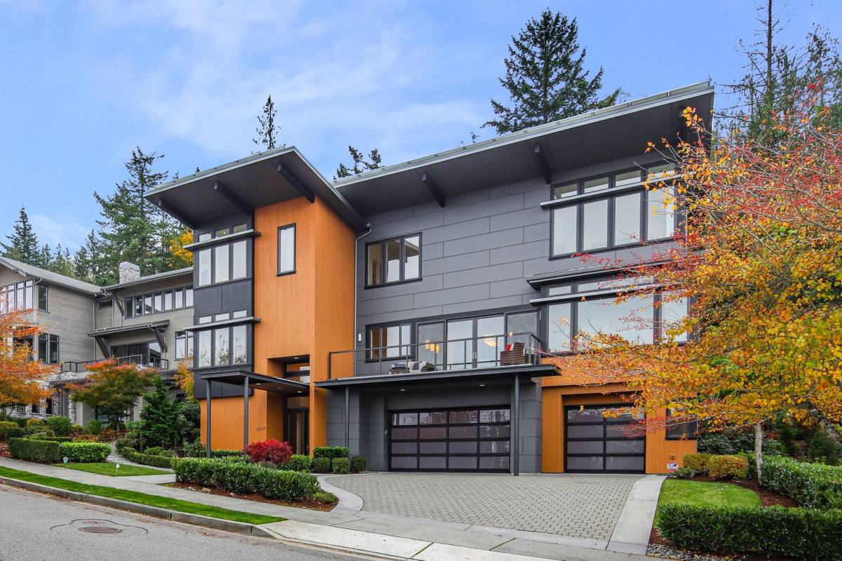 3037 NE Harrison Dr, Issaquah, WA 98029 - House for Rent - Image 3