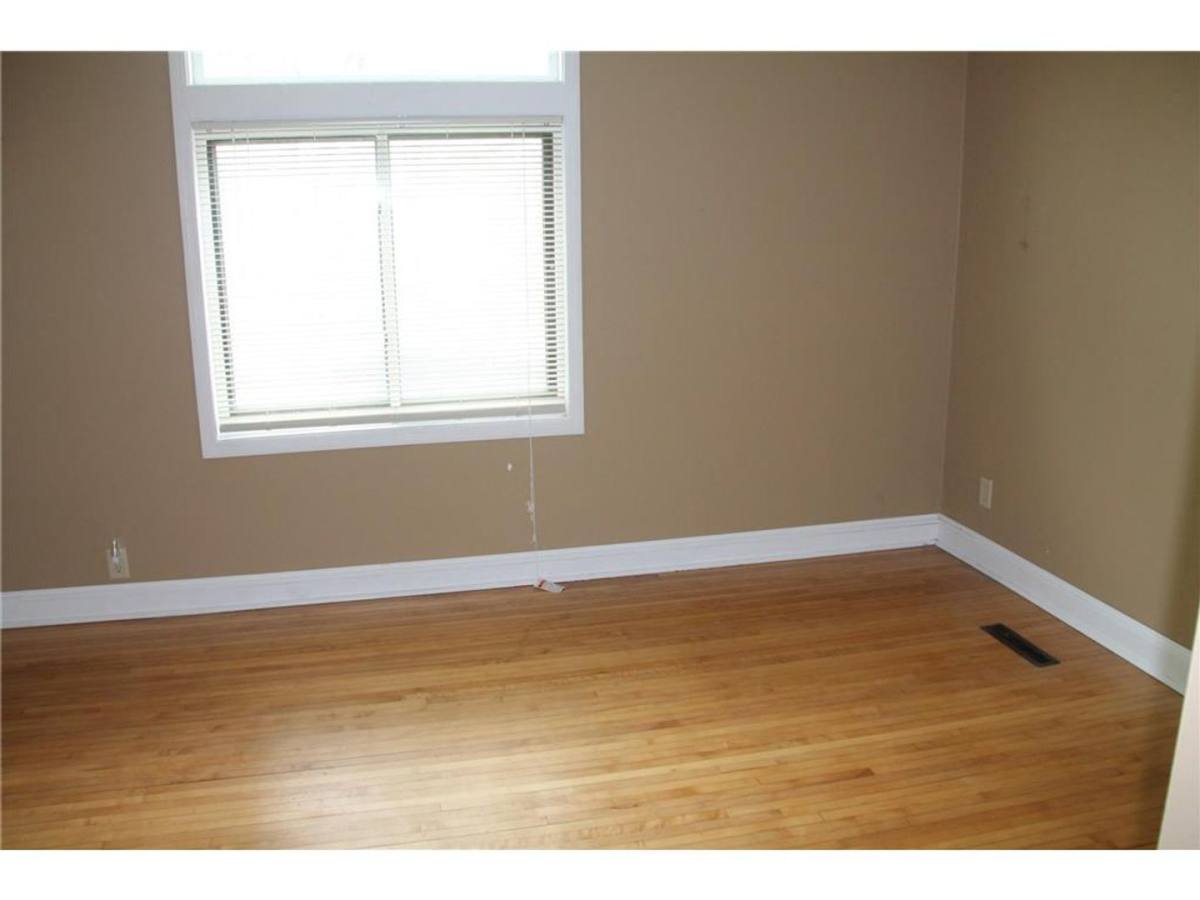 504 Belvidere St E #1, St. Paul, MN 55107 - Townhouse for Rent - Image 5