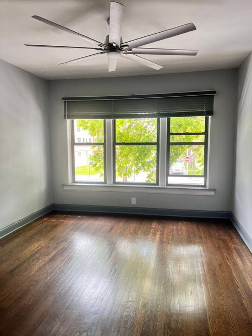 Apartment for rent at 7046 S Crandon Ave, Chicago, IL 60649