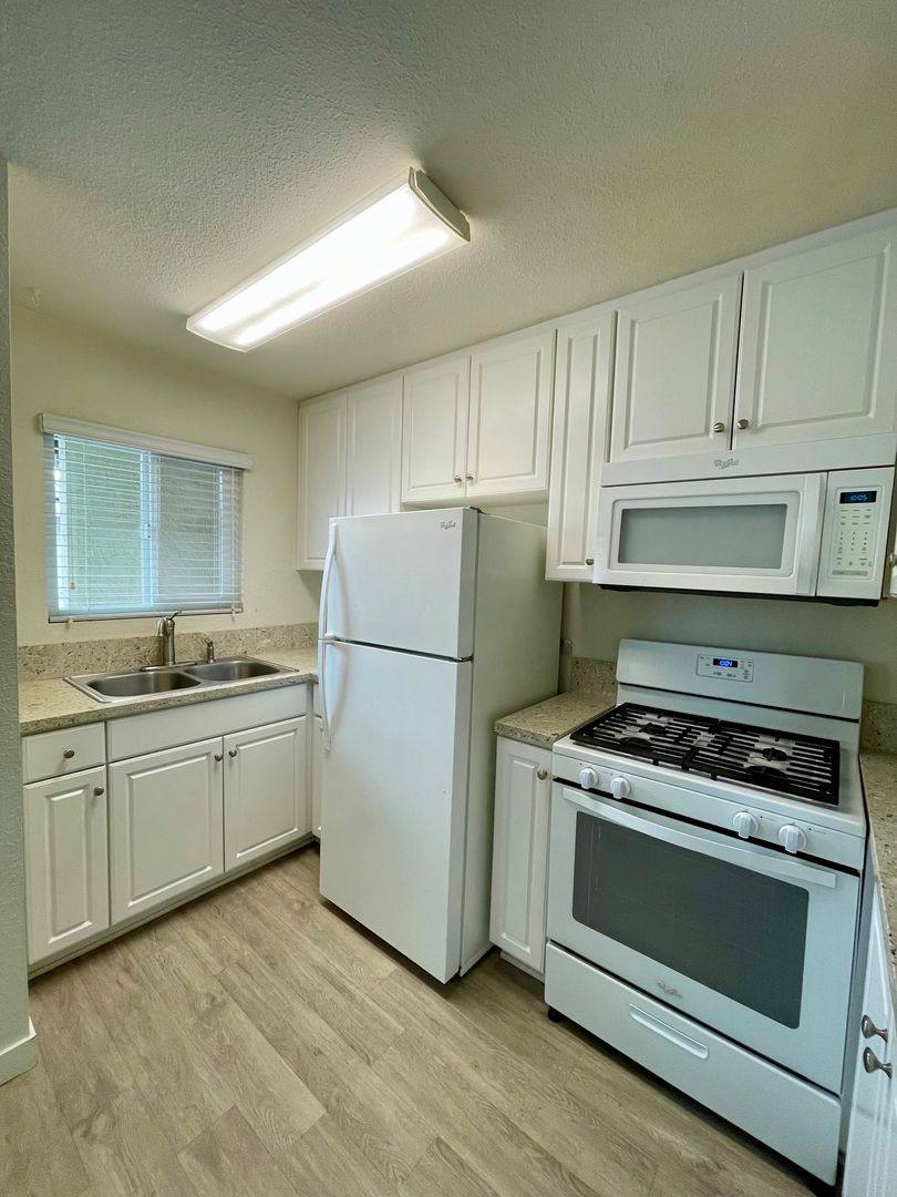 4568 Altadena Ave #G, San Diego, CA 92115 - Apartment for Rent - Image 6