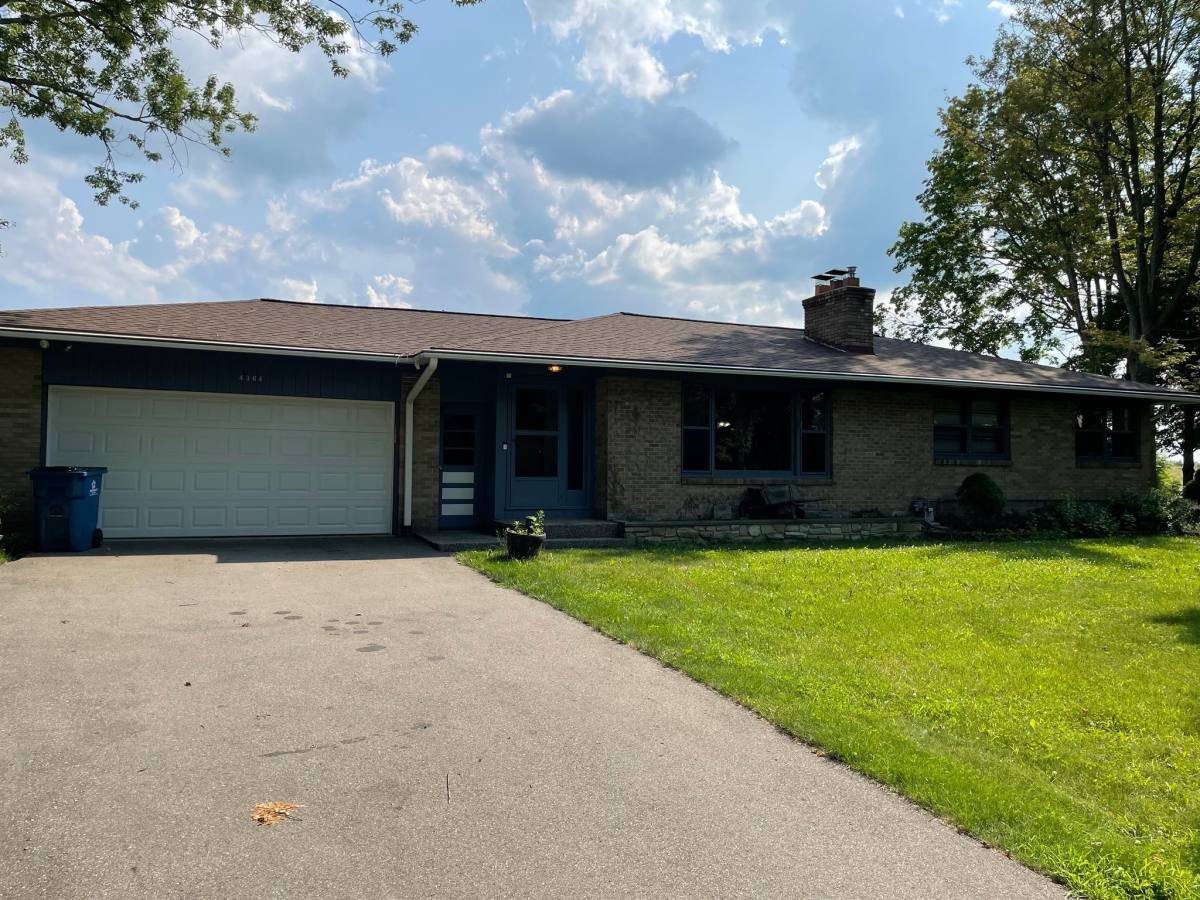 House for rent at 4364 82nd St, Byron Center, MI 49315