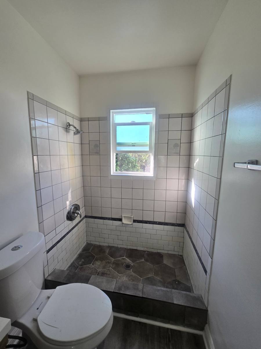 9548 Bowman Ave #B, South Gate, CA 90280 - Apartment for Rent - Image 8
