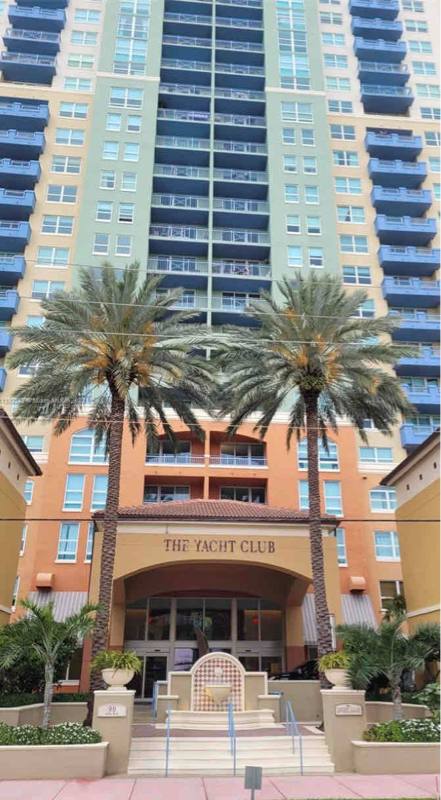 Apartment for rent at 90 Alton Rd, 30th Floor, Miami Beach, FL 33139