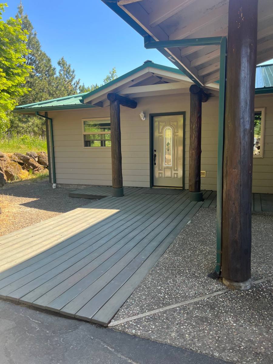 8 Needham Rd #3, White Salmon, WA 98672 - House for Rent - Image 3