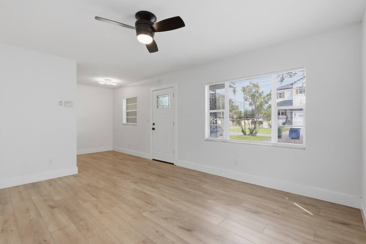 7401 S Swoope St, Tampa, FL 33616 - House for Rent - Image 2