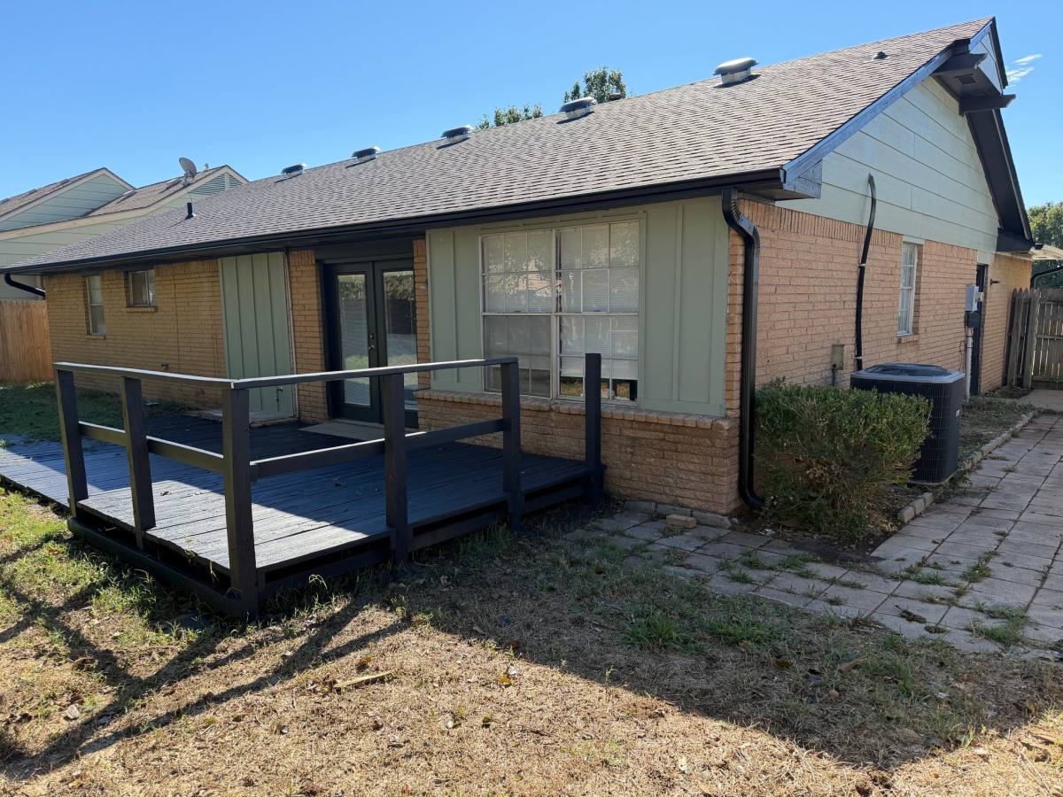 1213 NW 8th St, Oklahoma City, OK 73170 - House for Rent - Image 4