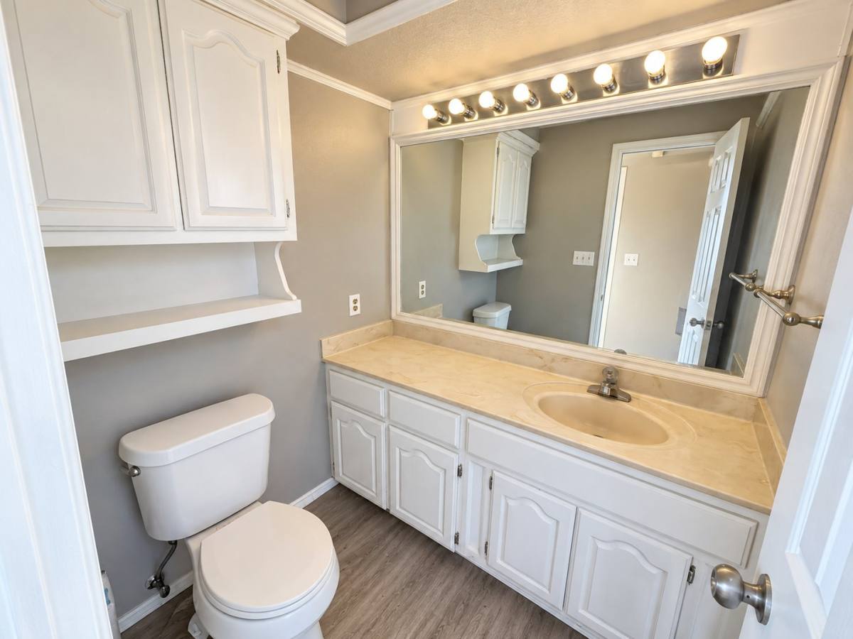 6204 S Trenton Court, Tulsa, OK 74136 - House for Rent - Image 4