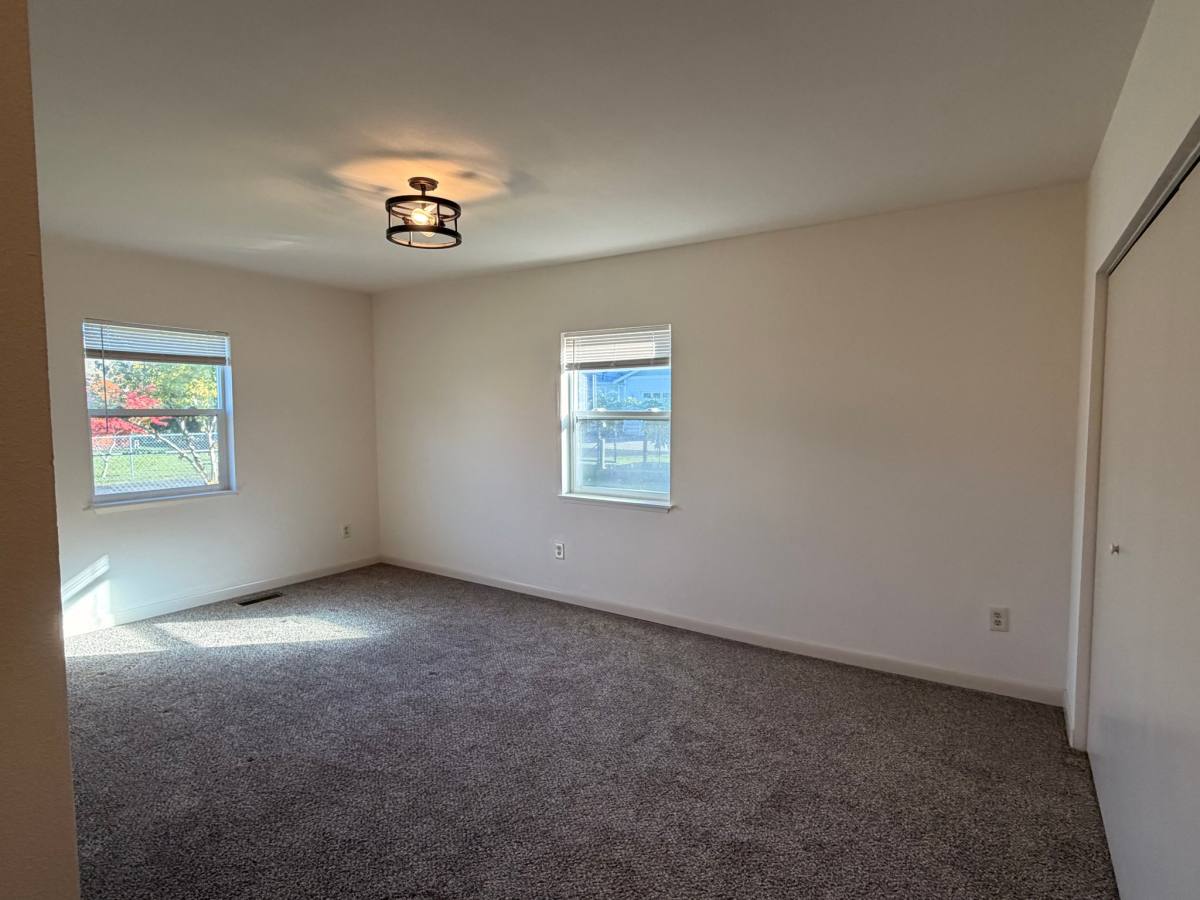 923 16th St SW, Puyallup, WA 98371 - House for Rent - Image 8