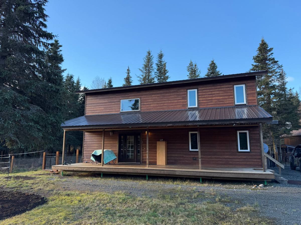 House for rent at 17447 Palmer Family Lane, Ninilchik, AK 99639