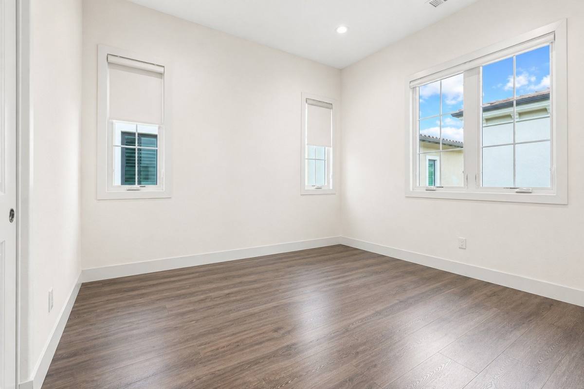 57 Pulsar, Irvine, CA 92618 - House for Rent - Image 9