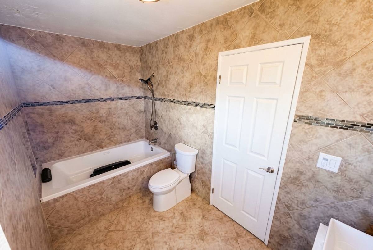 House for rent at 14894 Light St, Whittier, CA 90604