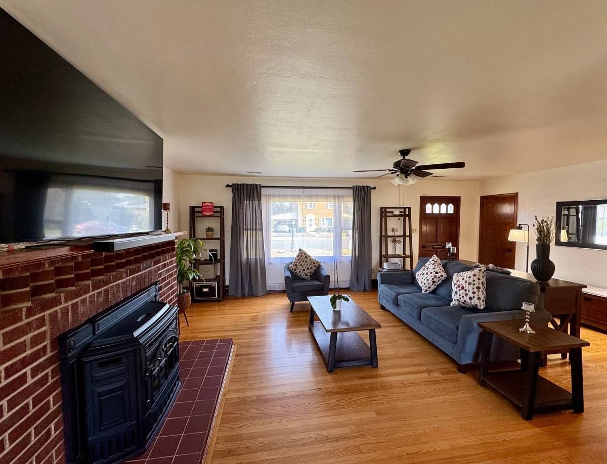 1041 Braxton Rd, Front Royal, VA 22630 - House for Rent - Image 1