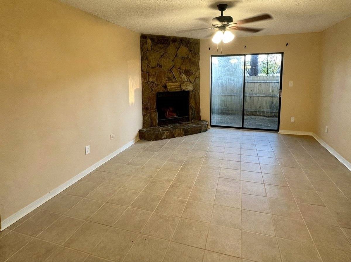 Apartment for rent at 467 Stara Circle #A, Pensacola, FL 32505