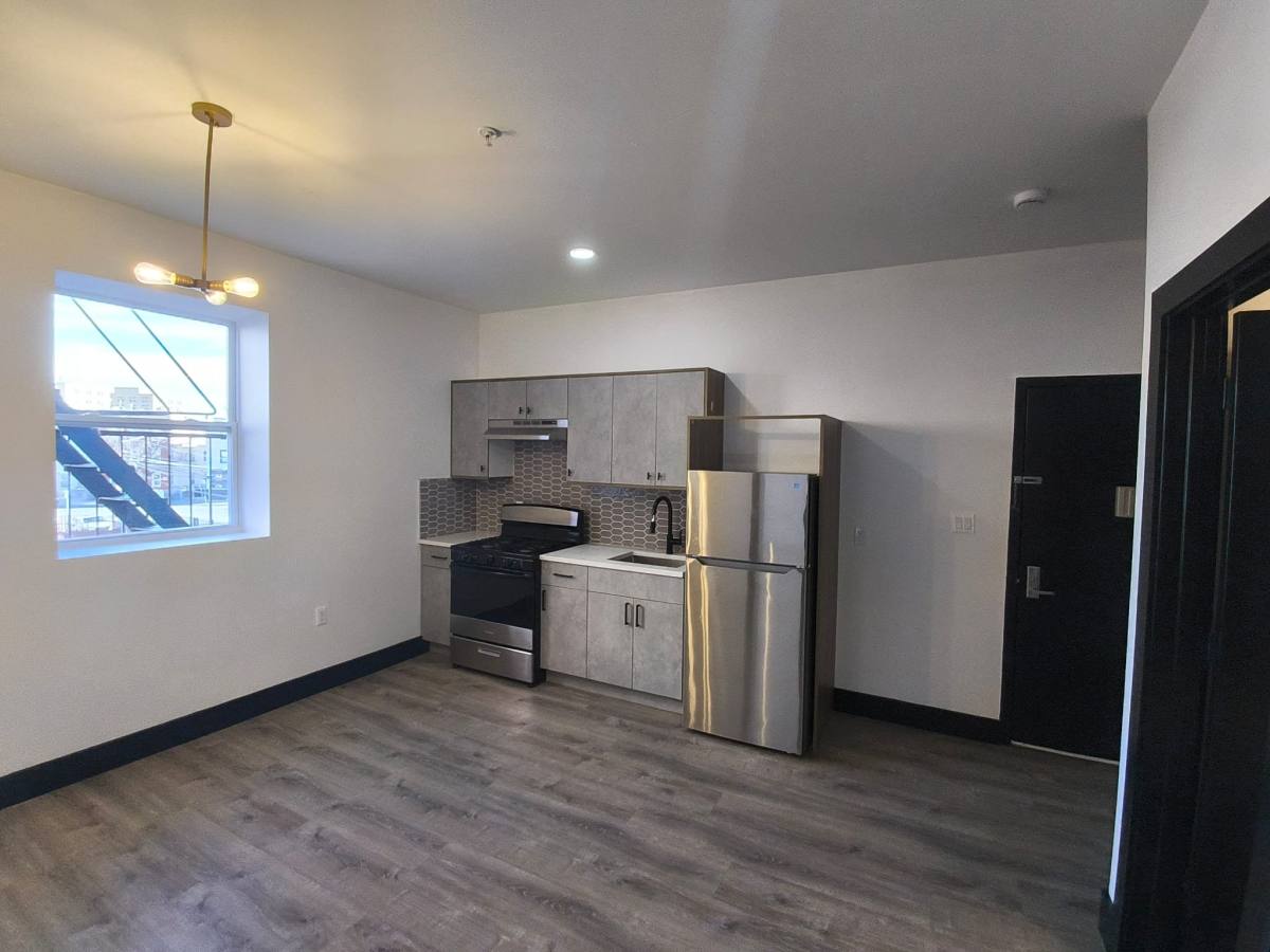 11 Thomas St, Newark, NJ 07114 - Apartment for Rent - Image 3