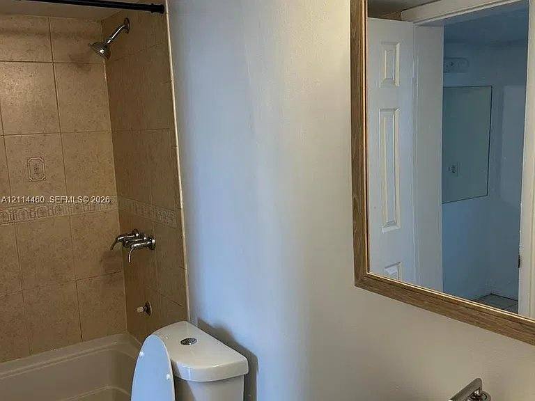 488 NW 165th St Rd #B-411, Miami, FL 33169 - Apartment for Rent - Image 8