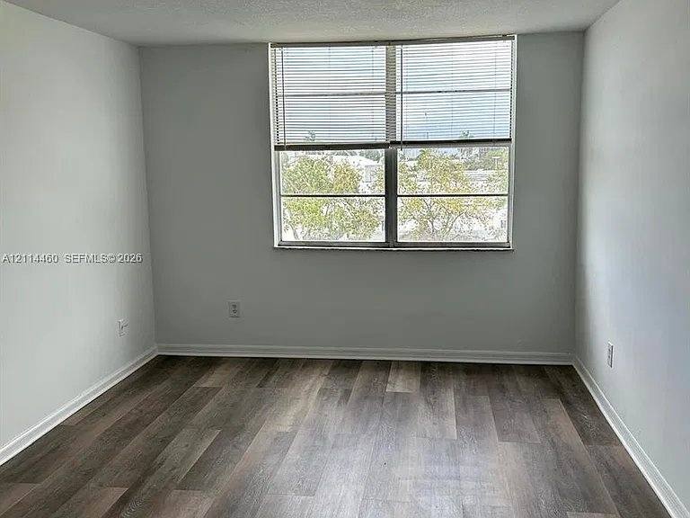 488 NW 165th St Rd #B-411, Miami, FL 33169 - Apartment for Rent - Image 5