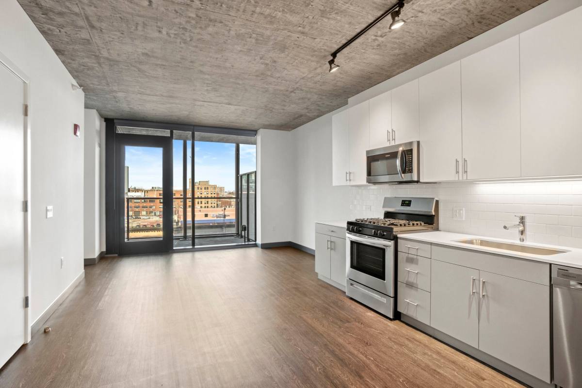 Apartment for rent at 160 N Elizabeth St #160C, Chicago, IL 60607