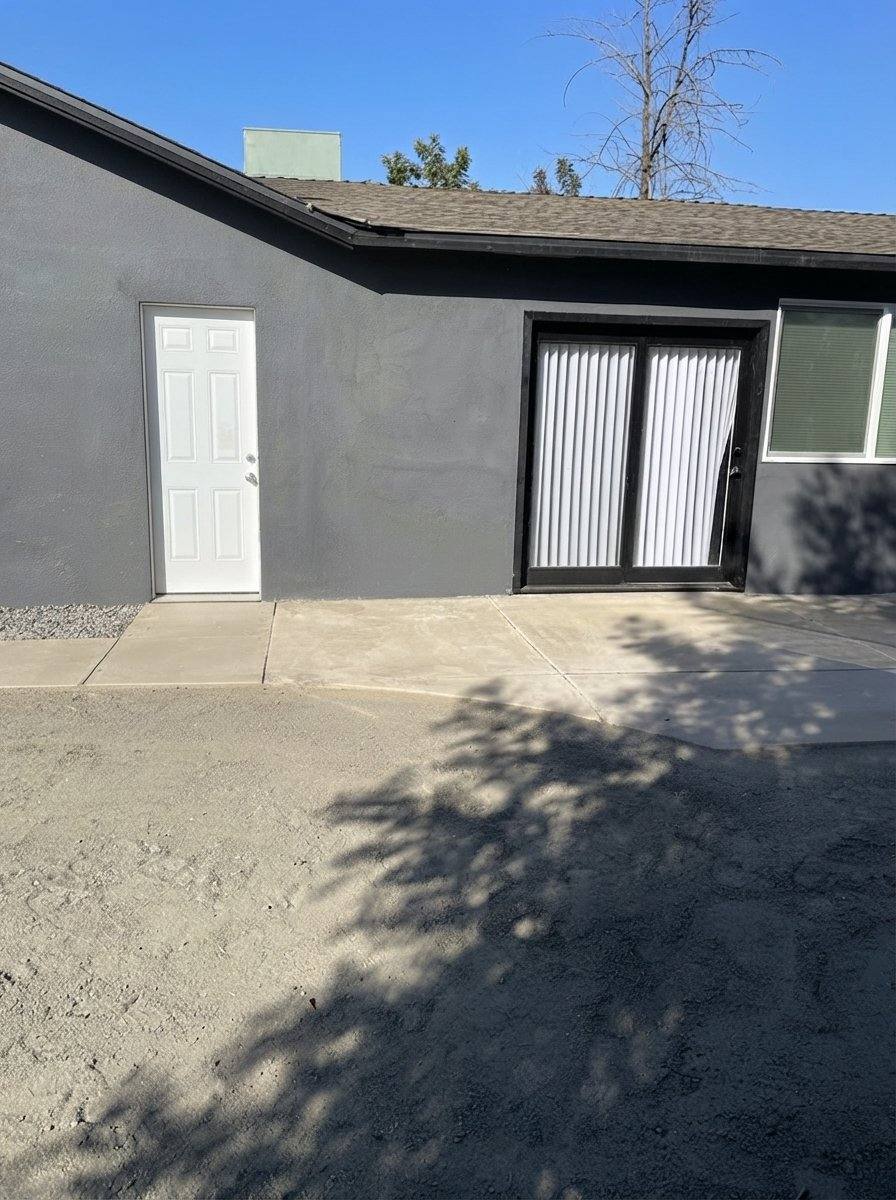 Apartment for rent at 408 E Walnut Ave #102, Visalia, CA 93277