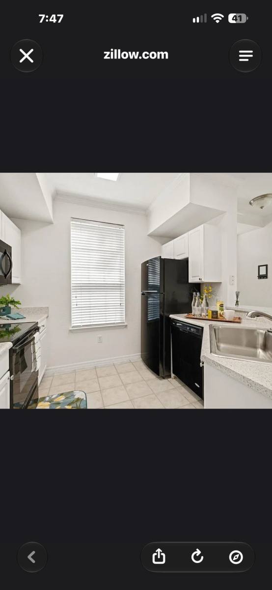 5561 Rosehill Rd, Sarasota, FL 34233 - Condo for Rent - Image 2