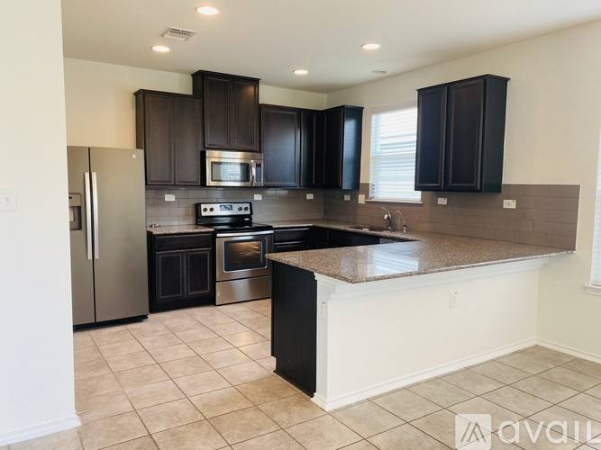 2036 Brandywine Dr, New Braunfels, TX 78130 - House for Rent - Image 5