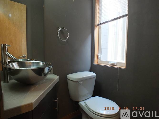 1508 N 80th St #B, Seattle, WA 98103 - Townhouse for Rent - Image 7