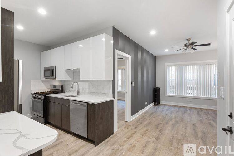 Apartment for rent at 6956 N Wolcott Ave #1, Chicago, IL 60626