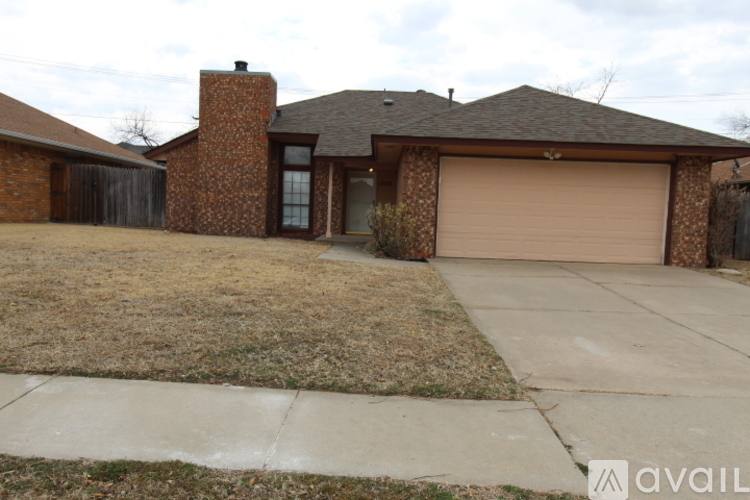 House for rent at 13152 Eastridge Dr, Oklahoma City, OK 73170