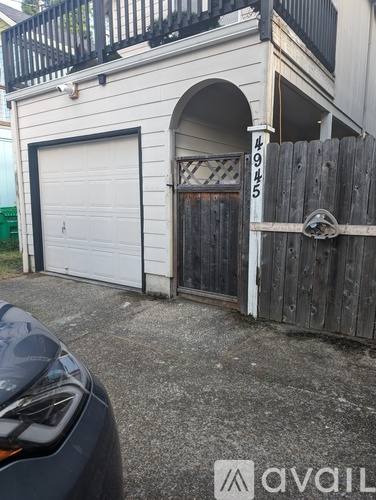 House for rent at 4945 SE Ogden St, Portland, OR 97206