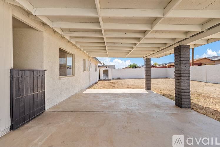 301 W Desert Dr, Phoenix, AZ 85041 - House for Rent - Image 7