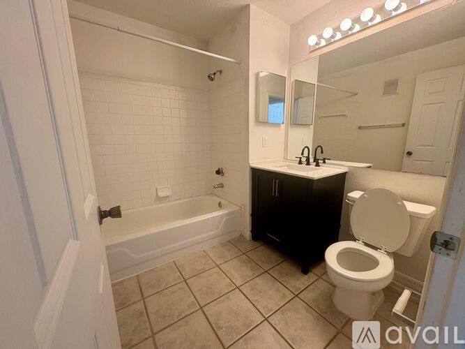 8813 Latrec Ave #305, Orlando, FL 32819 - Condo for Rent - Image 8