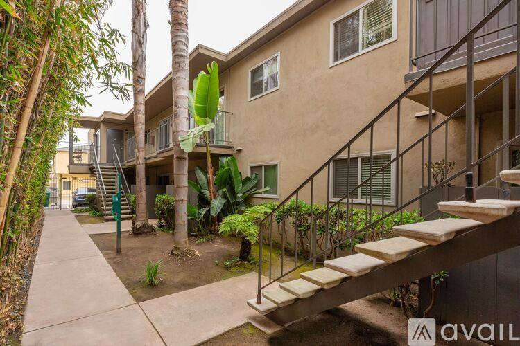 4827 Niagara Ave #1, San Diego, CA 92107 - Apartment for Rent - Image 2
