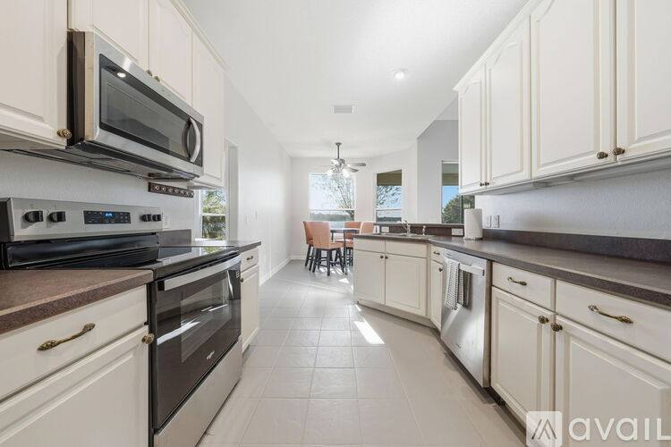 3804 Bayshore Circle, Tavares, FL 32778 - House for Rent - Image 9