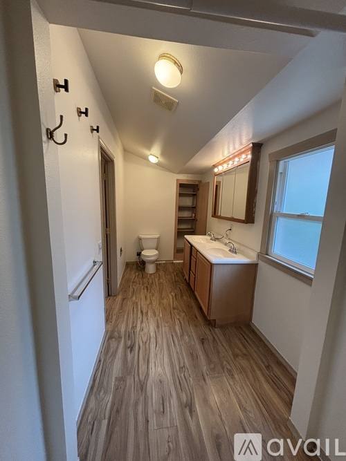 919 23rd Ave, Seattle, WA 98122 - Apartment for Rent - Image 5