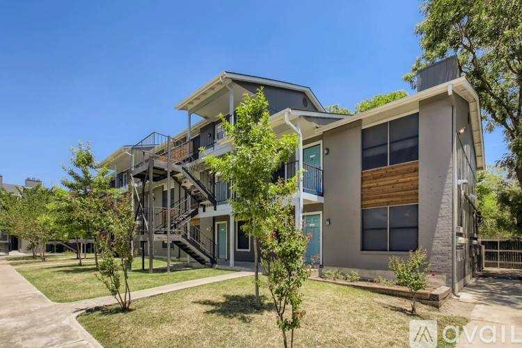 Apartment for rent at 6502 Champion Grandview Way #26104, Austin, TX 78750