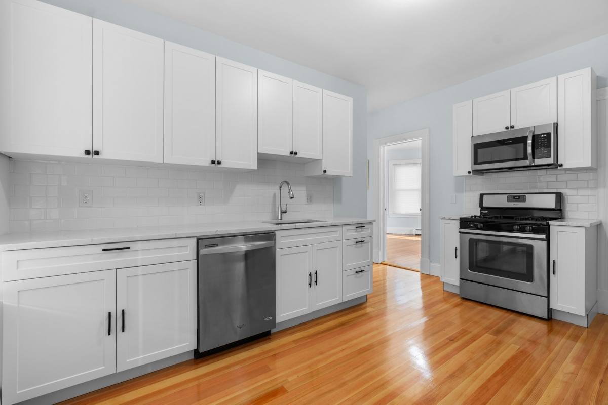 House for rent at 15 Romsey St #1, Dorchester, MA 02125