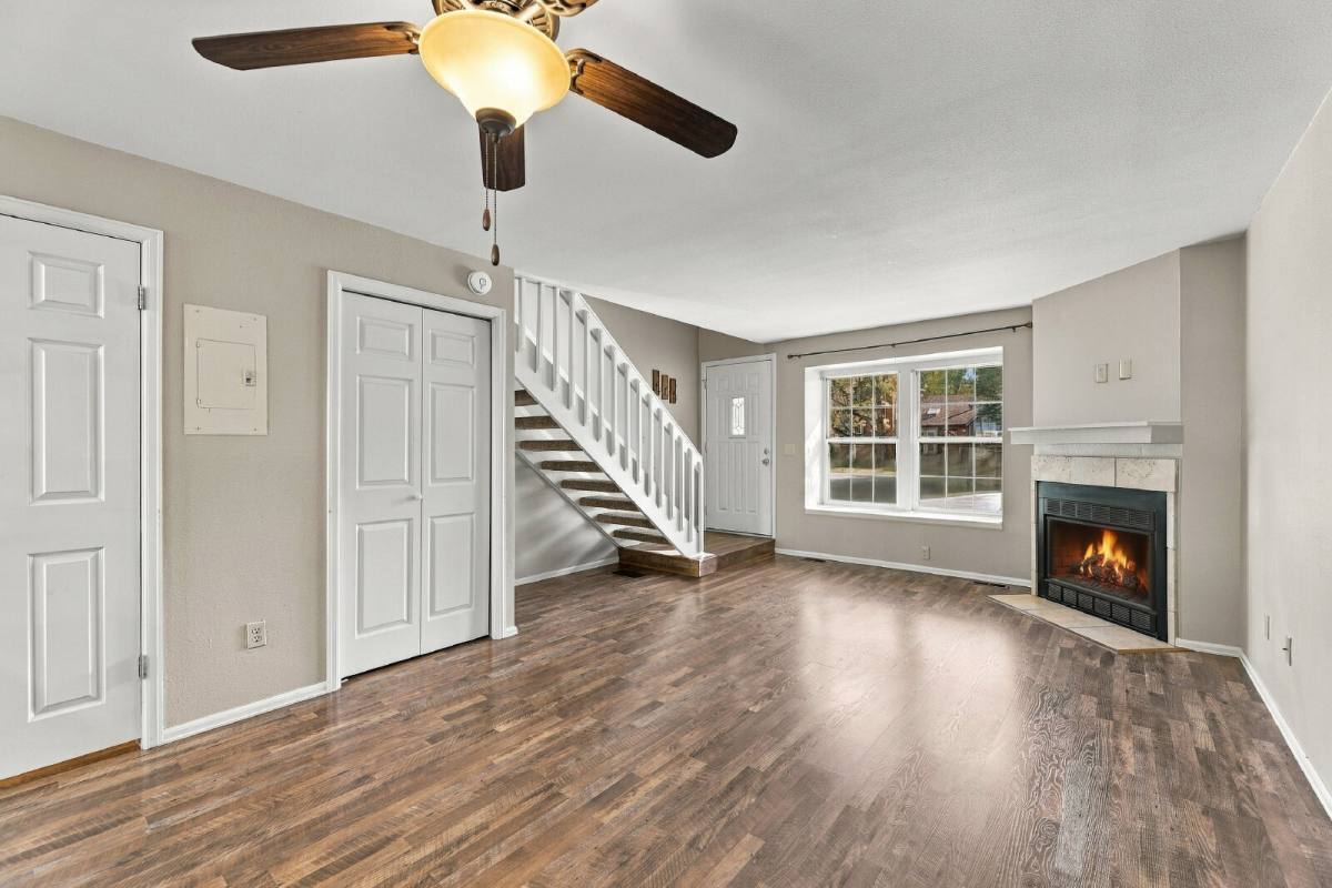 1239 S Flower Circle #B, Lakewood, CO 80232 - Apartment for Rent - Image 4