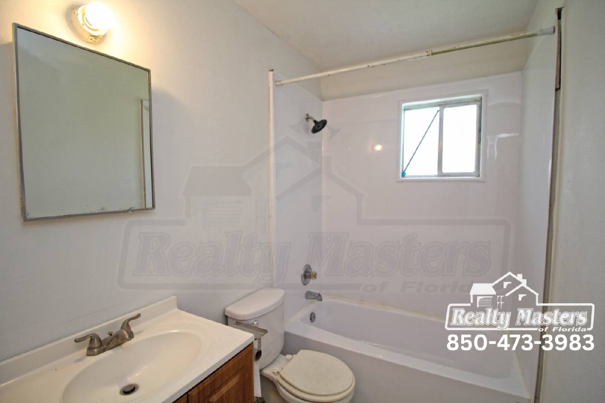 404 Ladybird Lane, Pensacola, FL 32503 - House for Rent - Image 10