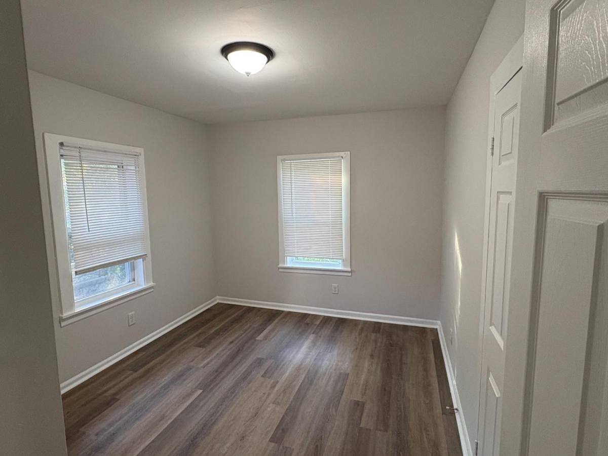 8024 Cler Ave, St. Louis, MO 63114 - House for Rent - Image 9