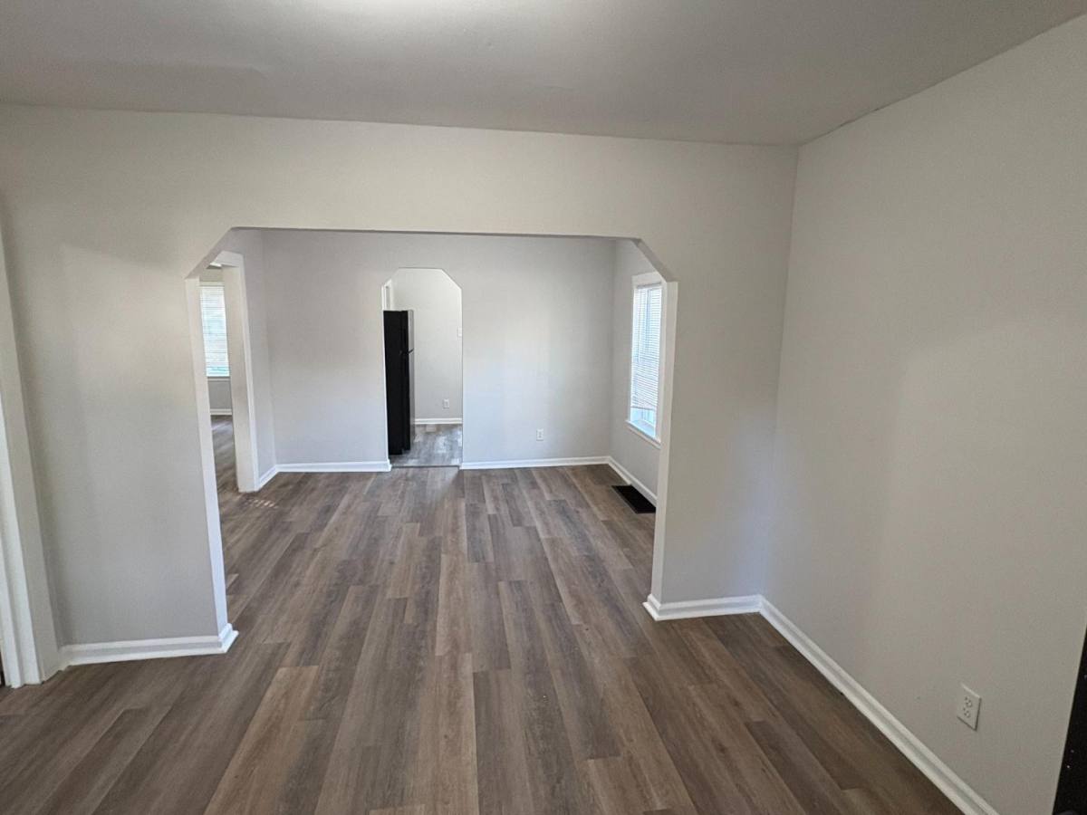 8024 Cler Ave, St. Louis, MO 63114 - House for Rent - Image 4