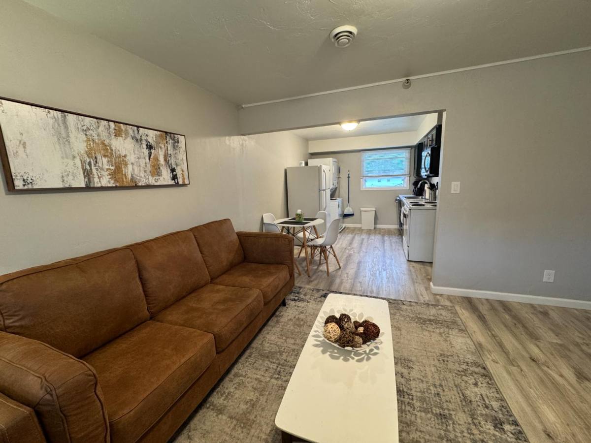 2602 N Bennett St #5, Appleton, WI 54914 - Apartment for Rent - Image 2