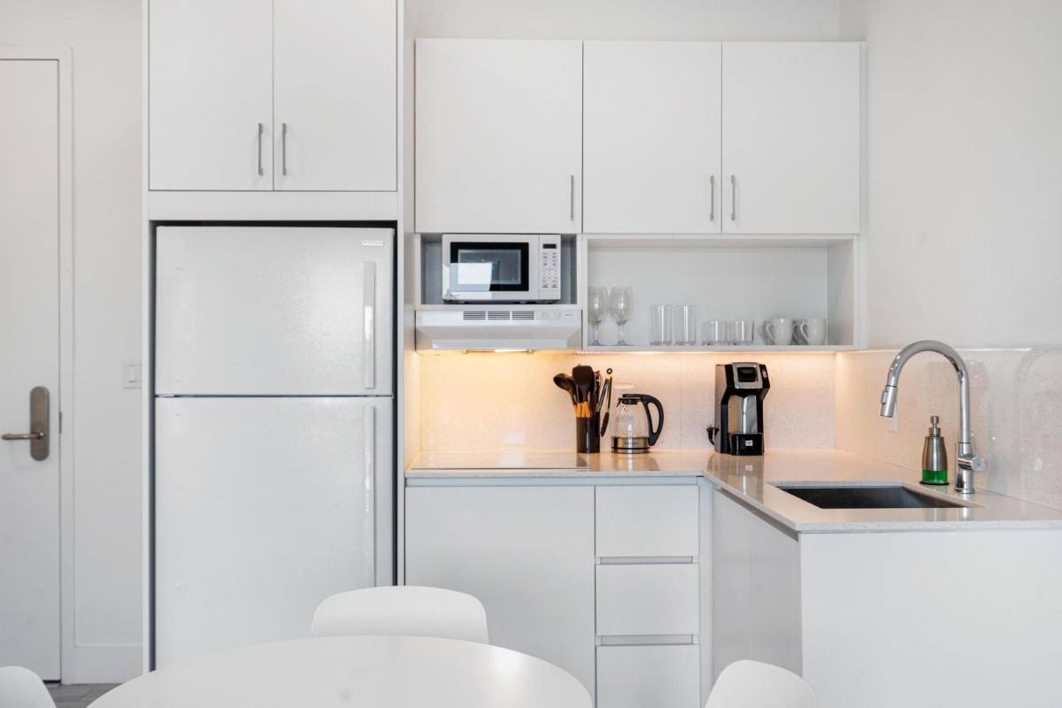 228 NW 7th Ave #32A, Miami, FL 33128 - Apartment for Rent - Image 3
