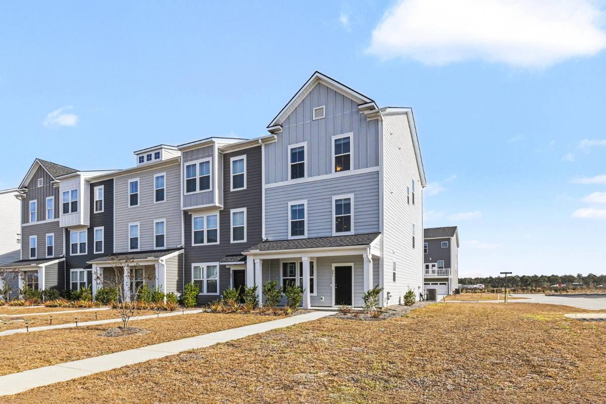 801 Recess Point Dr, Moncks Corner, SC 29461 - Townhouse for Rent - Image 3