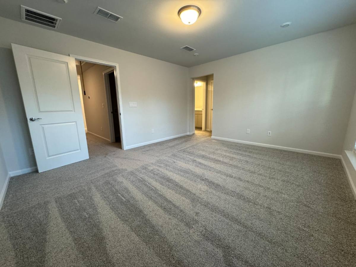 2110 Seacoast Ave, Durham, NC 27703 - Townhouse for Rent - Image 10