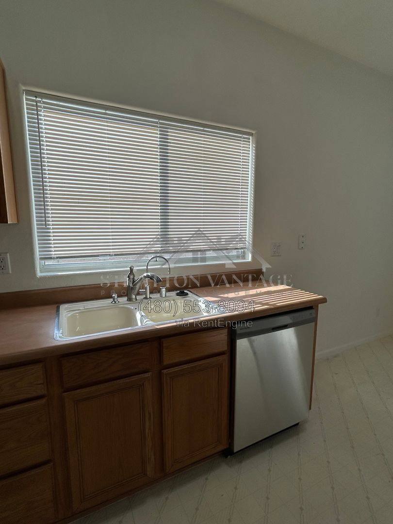 4724 E Dry Creek Rd, Phoenix, AZ 85044 - House for Rent - Image 12