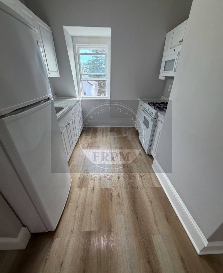 108 Cherry St #4, Fall River, MA 02720 - Apartment for Rent - Image 4